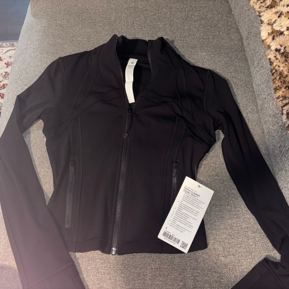 NWT lululemon define cropped jacket size 6